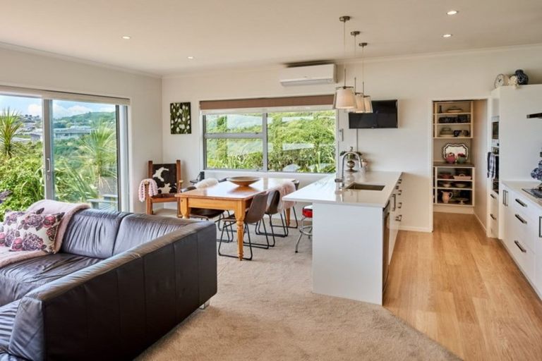 Photo of property in 14 Sue Dow Lane, Aotea, Porirua, 5024