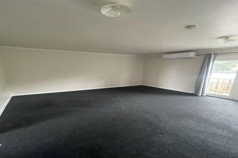 Photo of property in 54 Fruitvale Road, New Lynn, Auckland, 0600