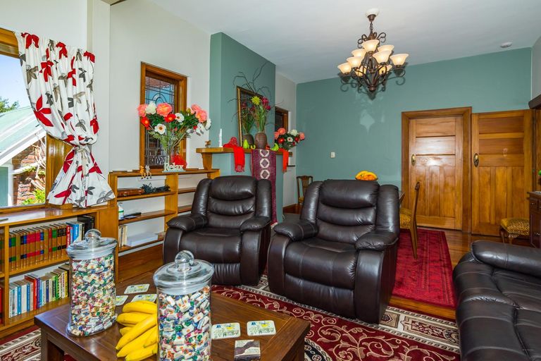 Photo of property in 5 Campbell Street, Geraldine, 7930