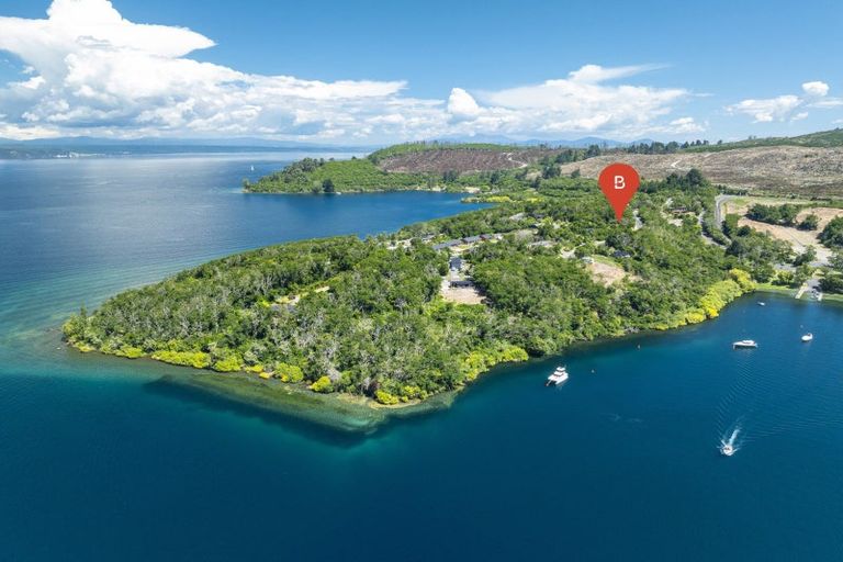 Photo of property in 16 Parawera Drive, Acacia Bay, Taupo, 3330