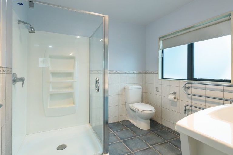 Photo of property in 12 Bunker Way, Strathmore Park, Wellington, 6022