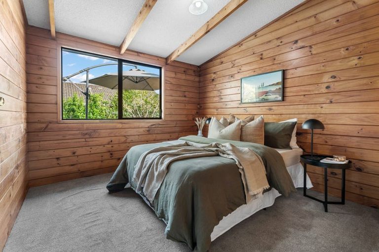 Photo of property in 1/49 Larnoch Road, Henderson, Auckland, 0610