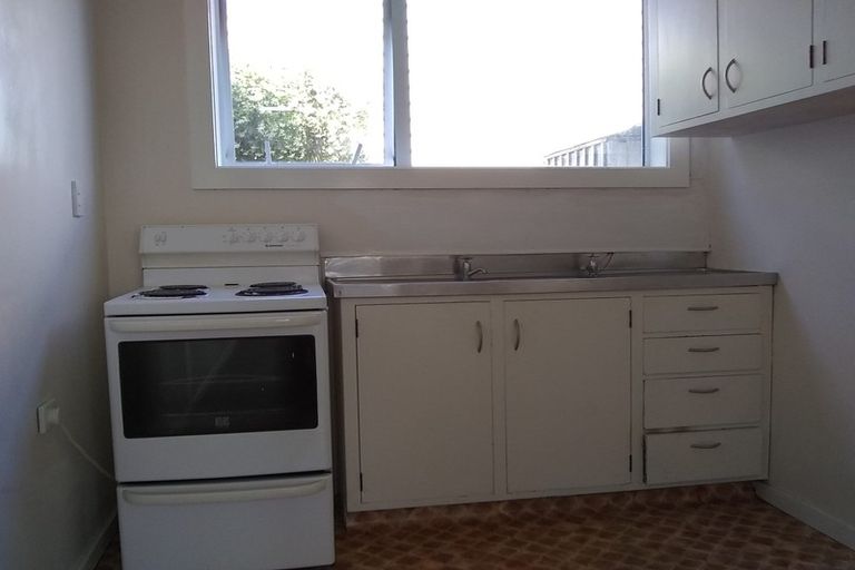 Photo of property in 2/22 Clare Road, St Albans, Christchurch, 8014