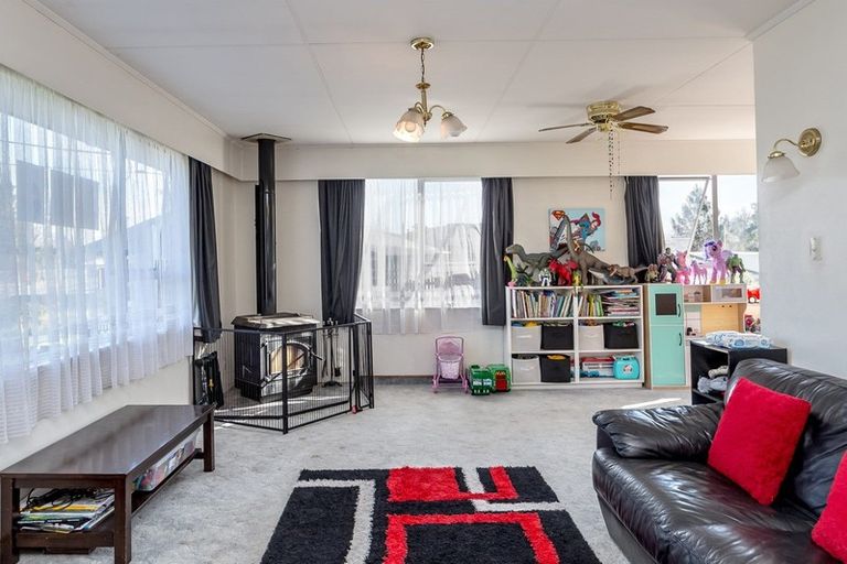 Photo of property in 6a Oxford Street, Lansdowne, Masterton, 5810