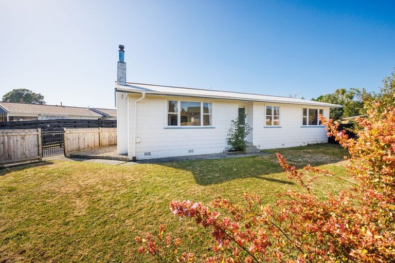 Photo of property in 20 Pinedale Parade, Milson, Palmerston North, 4414
