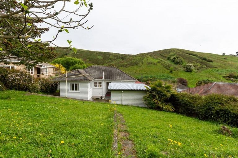 Photo of property in 97 Emano Street, Toi Toi, Nelson, 7010