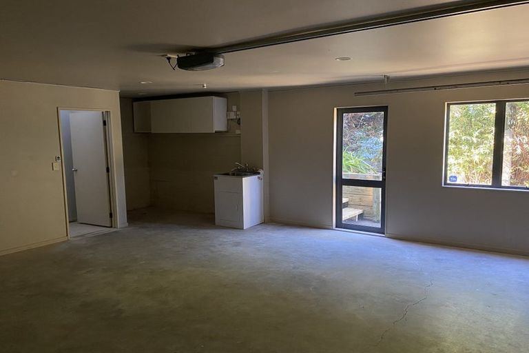 Photo of property in 2/18 Teal Crescent, Beach Haven, Auckland, 0626