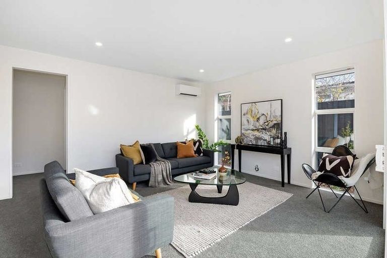 Photo of property in 8b Halliwell Avenue, Papanui, Christchurch, 8052