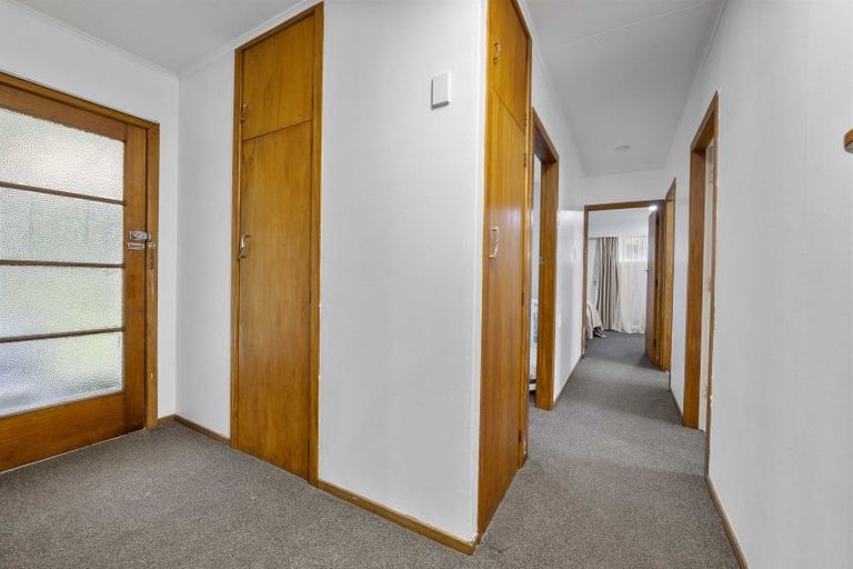 Photo of property in 8 Fyson Place, Hawera, 4610