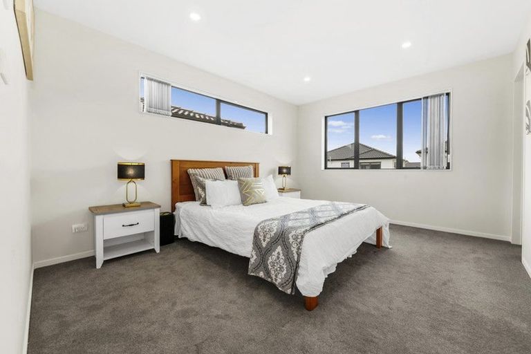 Photo of property in 11 Puruatanga Drive, Flat Bush, Auckland, 2019