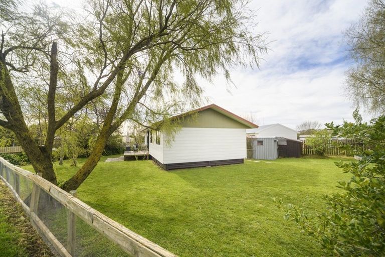 Photo of property in 34 Kowhai Street, Tokomaru, Palmerston North, 4474