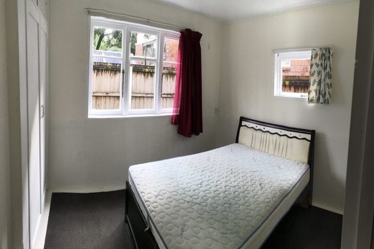 Photo of property in 7 Waterfront Road, Mangere Bridge, Auckland, 2022