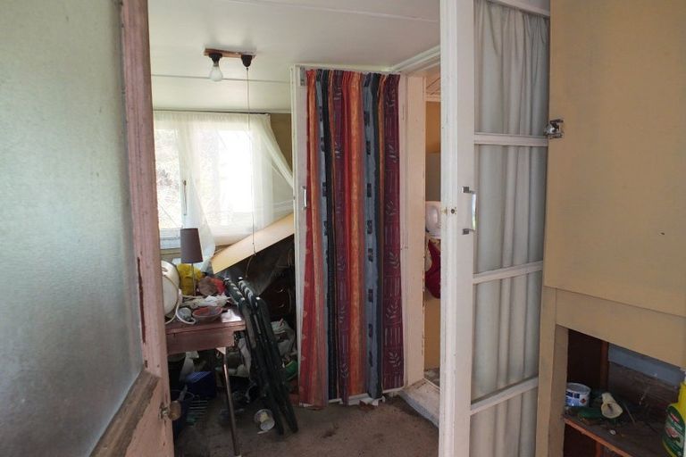 Photo of property in 4 Punga Street, Tangimoana, 4822