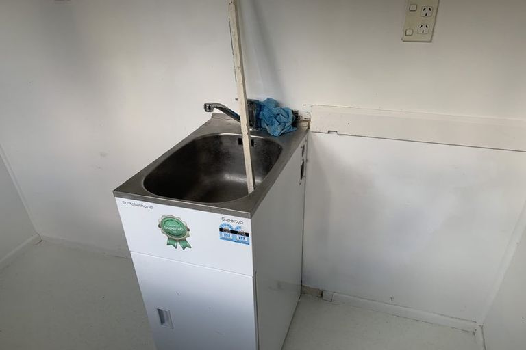 Photo of property in 41 Parrs Cross Road, Henderson, Auckland, 0612