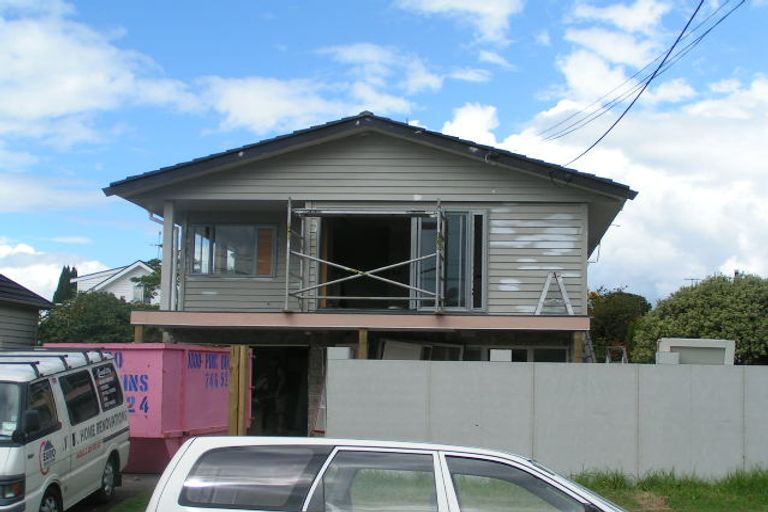 Photo of property in 3a Cameron Street, Takapuna, Auckland, 0622
