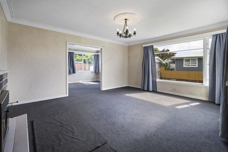 Photo of property in 24 Kent Crescent, Awapuni, Palmerston North, 4412