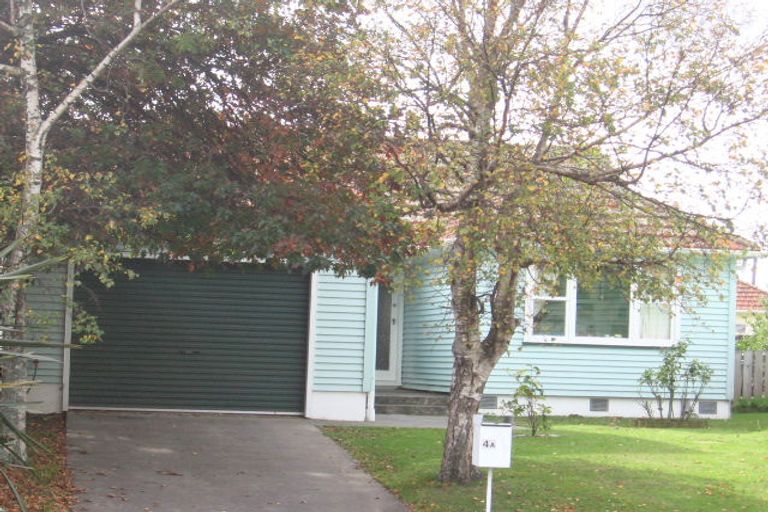 Photo of property in 2/4 Brown Grove, Fairfield, Lower Hutt, 5011