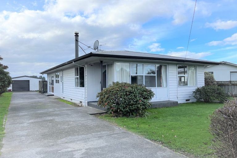 Photo of property in 98 Hillcrest Street, Solway, Masterton, 5810