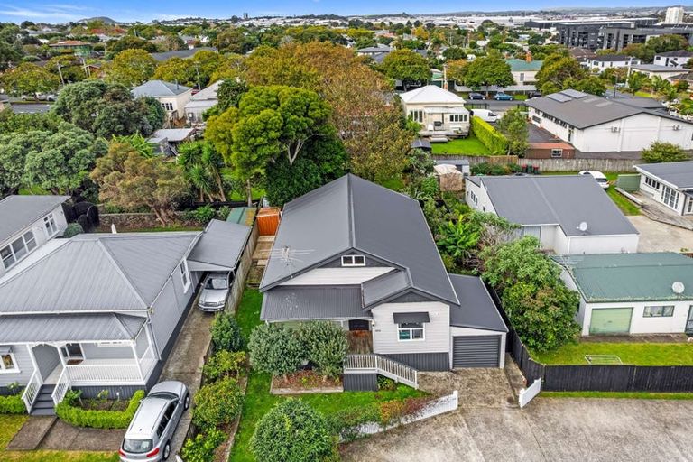 Photo of property in 134e Church Street, Onehunga, Auckland, 1061