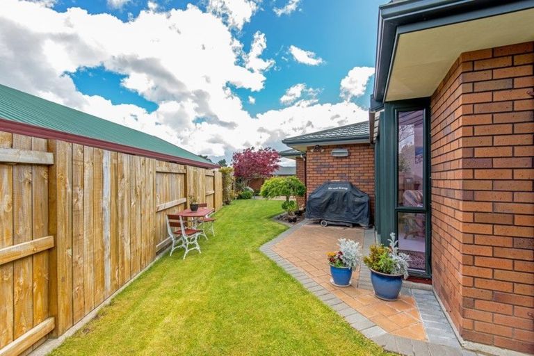 Photo of property in 7 Strachan Way, Highbury, Palmerston North, 4412