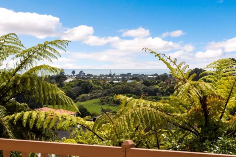 Photo of property in 12 Te Ngaere Place, Merrilands, New Plymouth, 4312