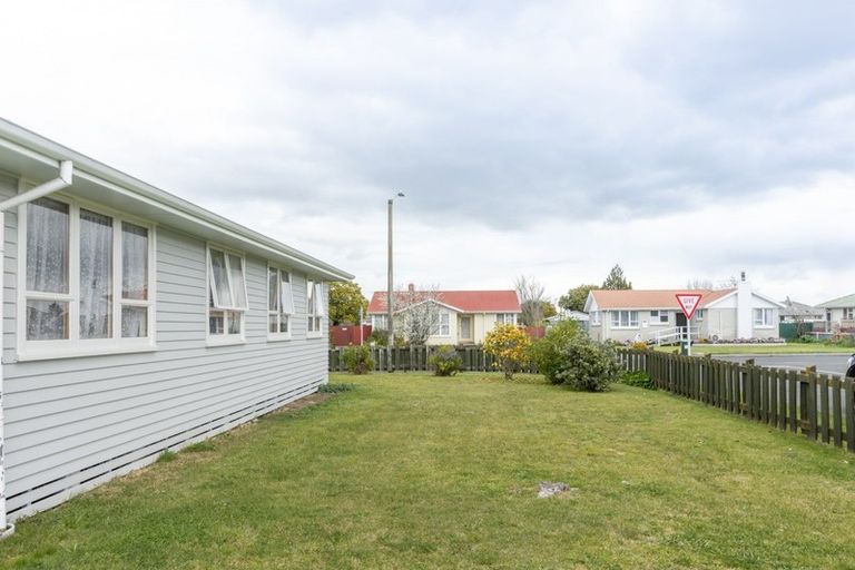 Photo of property in 4 Peterhead Avenue, Flaxmere, Hastings, 4120