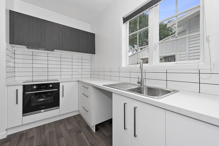 Photo of property in 329 Kihikihi Road, Te Awamutu, 3800