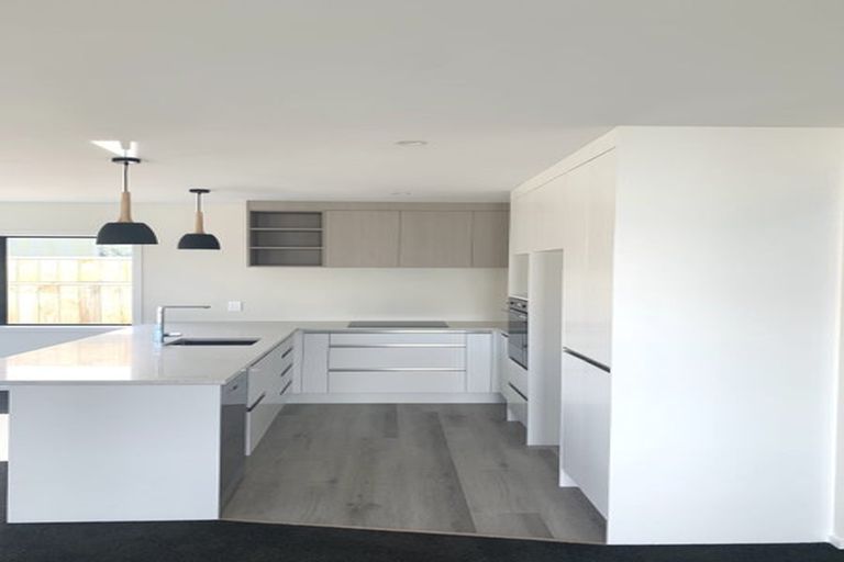 Photo of property in 10 Okoutu Lane, Moera, Lower Hutt, 5010