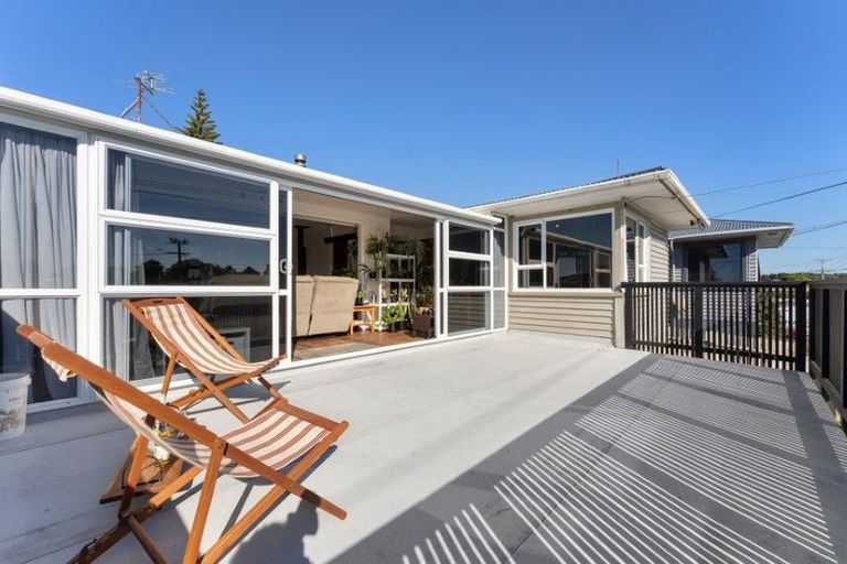 Photo of property in 113 Ngamotu Road, Spotswood, New Plymouth, 4310