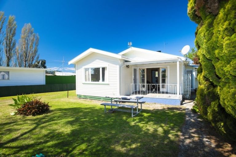 Photo of property in 4 Tolerton Avenue, Elgin, Gisborne, 4010
