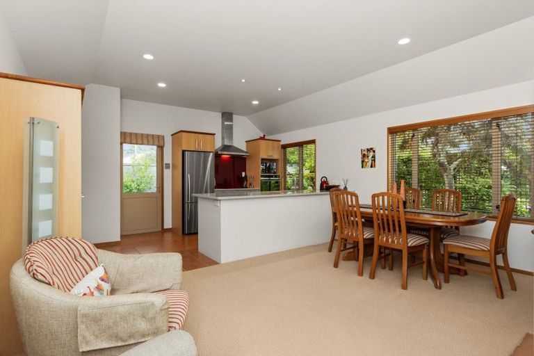 Photo of property in 1/225 Te Mata Road, Havelock North, 4130