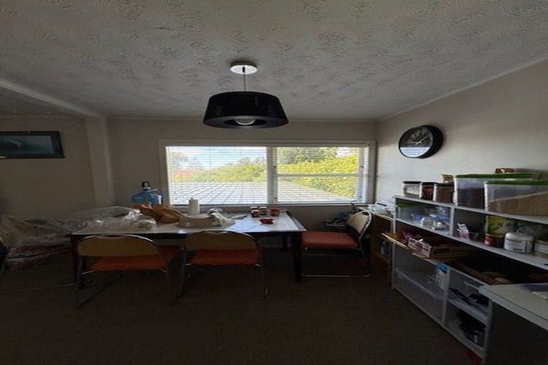 Photo of property in 10 Dolbear Street, Titirangi, Auckland, 0604