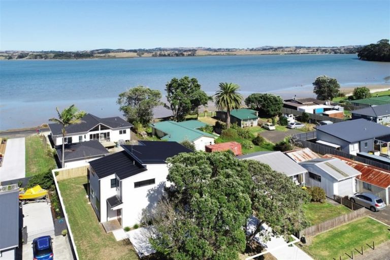 Photo of property in 7 Ronald Avenue, Glenbrook, Waiuku, 2681