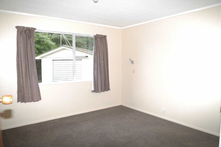 Photo of property in 43 Arawhata Road, Paraparaumu, 5032