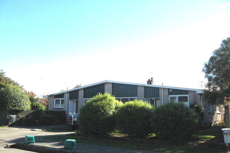 Photo of property in 2/41 Chepstow Avenue, Fendalton, Christchurch, 8052