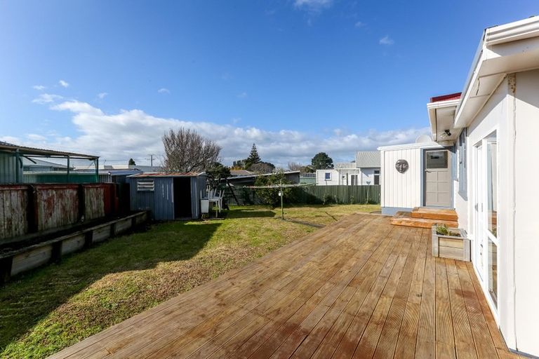 Photo of property in 136 Broadway, Waitara, 4320