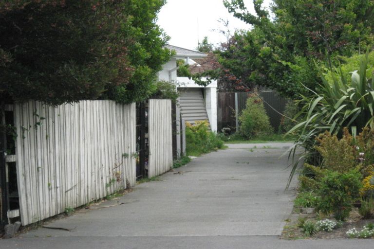 Photo of property in 2/27 Kawau Crescent, Bromley, Christchurch, 8062