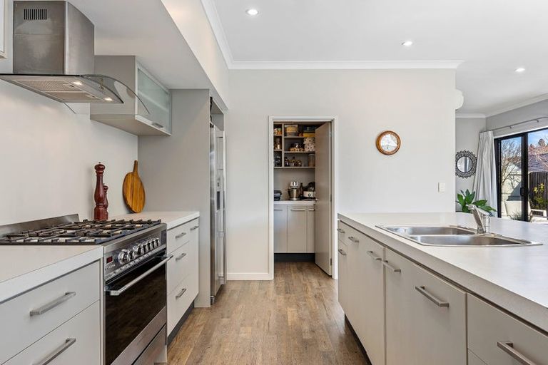 Photo of property in 7 John Campbell Crescent, Hillmorton, Christchurch, 8024