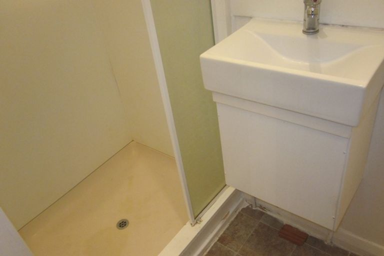 Photo of property in 18 Portland Crescent, Thorndon, Wellington, 6011