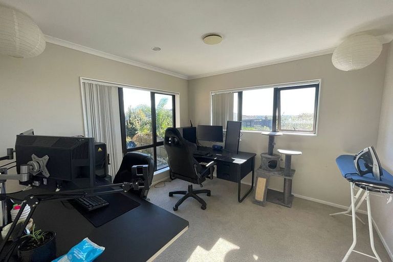 Photo of property in 8 Goyal Lane, Pakuranga, Auckland, 2010