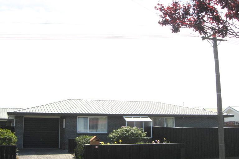 Photo of property in 2/39 Norrie Street, Redwood, Christchurch, 8051