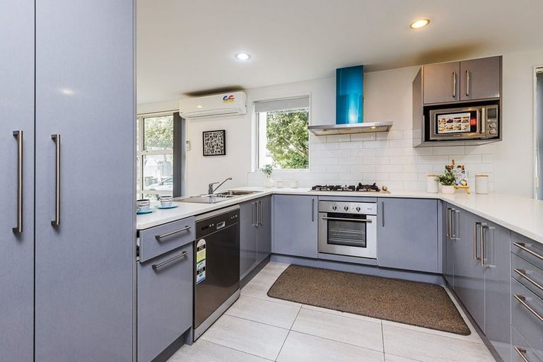 Photo of property in 37 Kauri Drive, Takanini, 2112