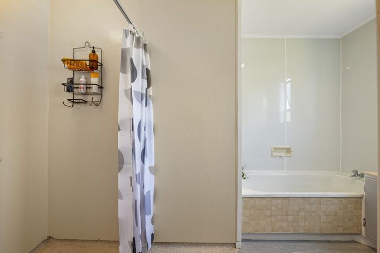 Photo of property in 370 Boylan Road, Te Roti, Hawera, 4673