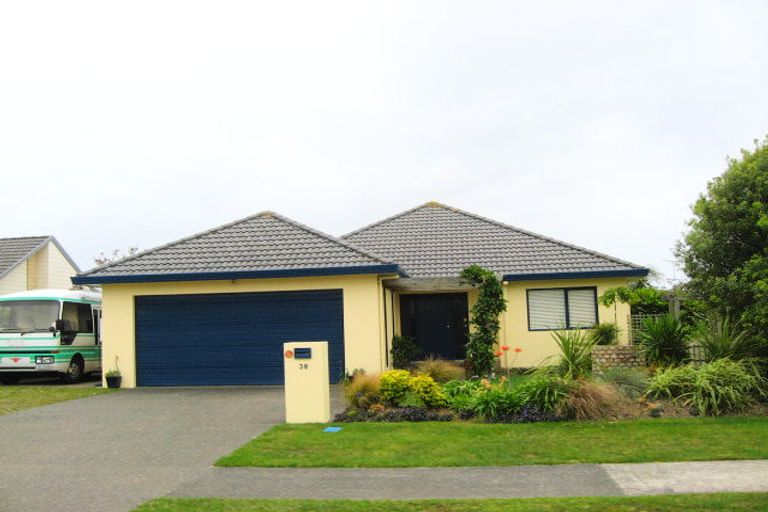 Photo of property in 38 Alec Craig Way, Gulf Harbour, Whangaparaoa, 0930