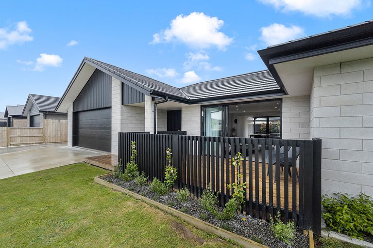 Photo of property in 2 Batham Drive, Matamata, 3400