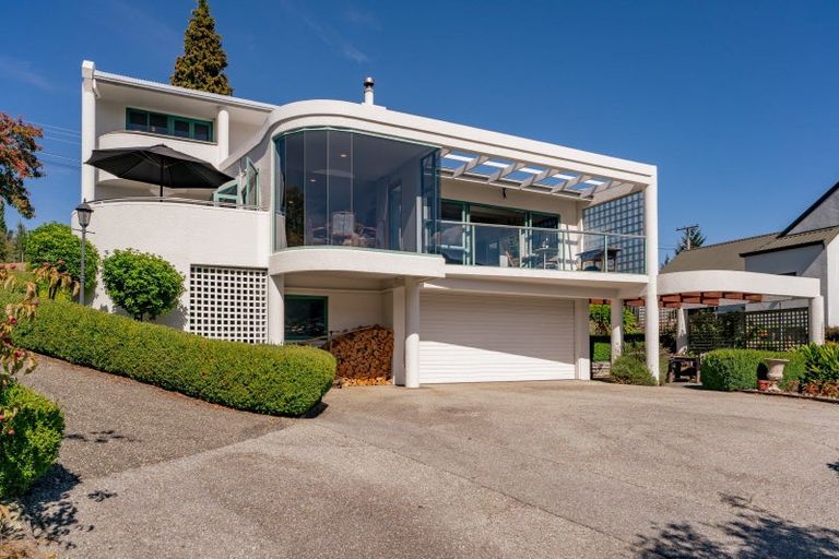 Photo of property in 415 Peninsula Road, Kelvin Heights, Queenstown, 9300