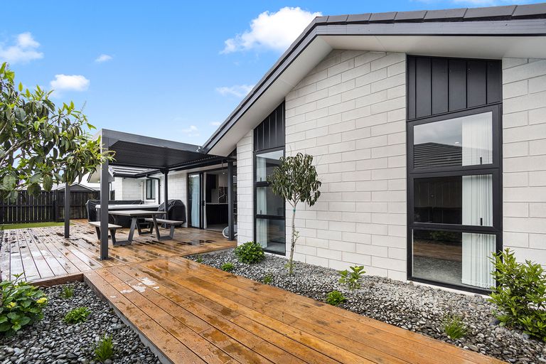 Photo of property in 2 Batham Drive, Matamata, 3400