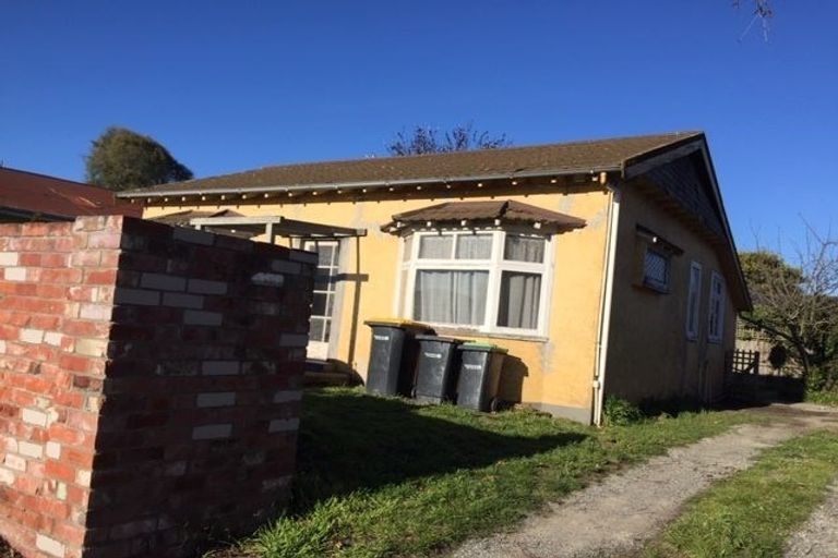 Photo of property in 60 Grafton Street, Waltham, Christchurch, 8011