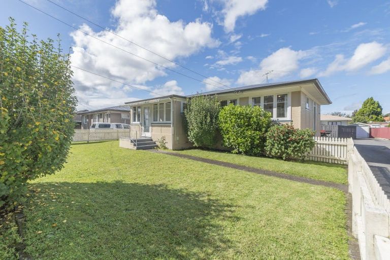 Photo of property in 1/7 Settlement Road, Papakura, 2110