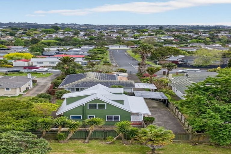 Photo of property in 1/78 Seymour Road, Sunnyvale, Auckland, 0612